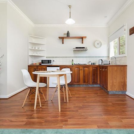Cockatoo Cottages Extérieur photo
